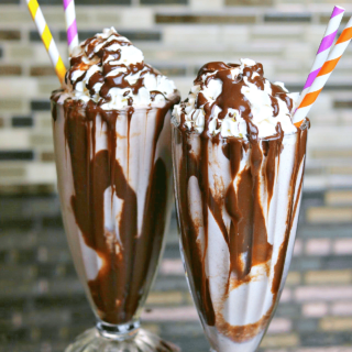 two keto mudslides in tall glasses