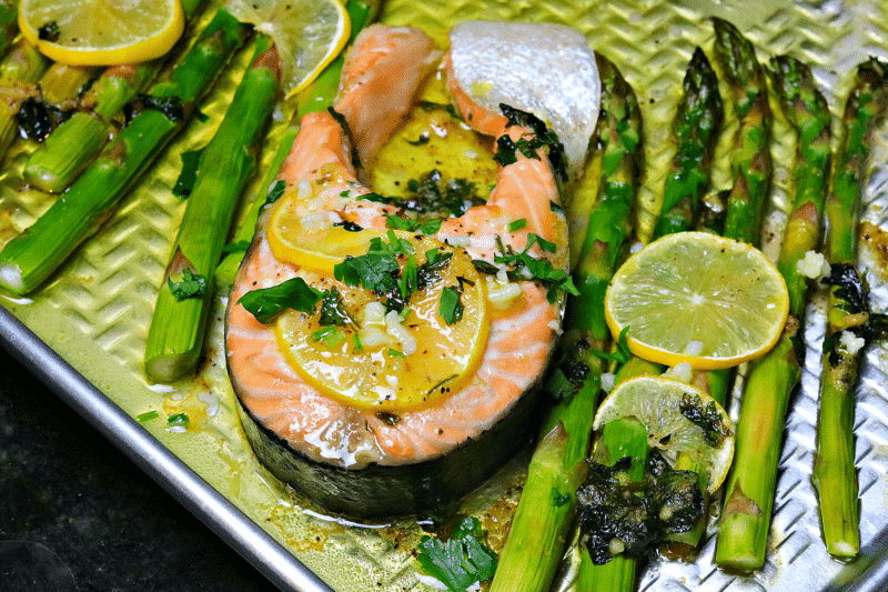 Finished salmon steak with asparagus