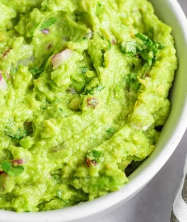keto guacamole in a bowl