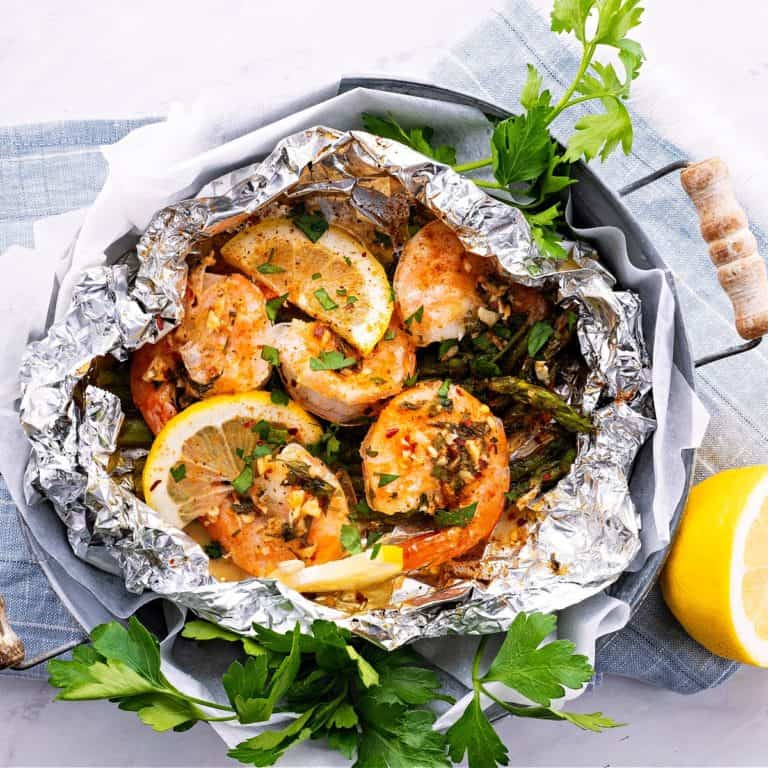 Lemon Garlic Shrimp Foil Packets - Dr. Davinah's Eats