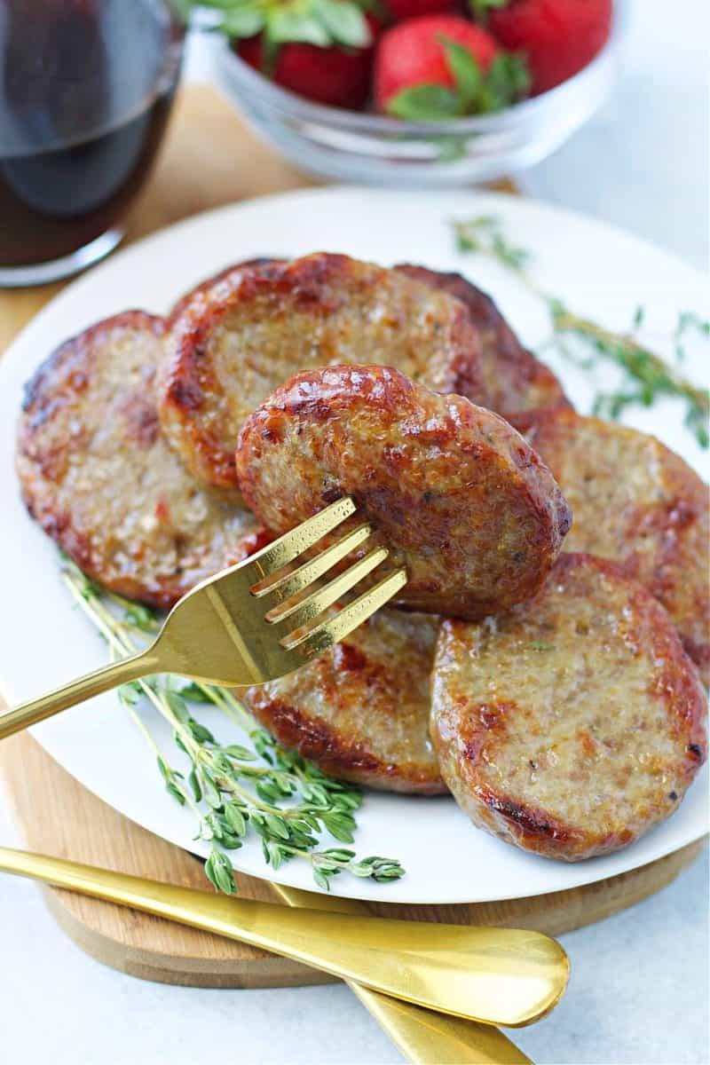 air-fryer-breakfast-sausage-patties-video-dr-davinah-s-eats