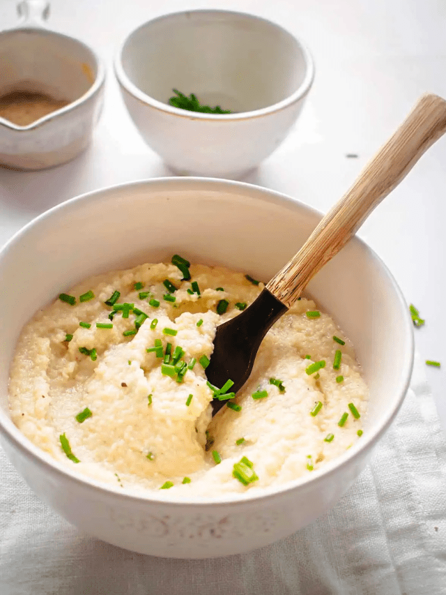 Easy Keto Grits or almond flour low carb grits in a bowl