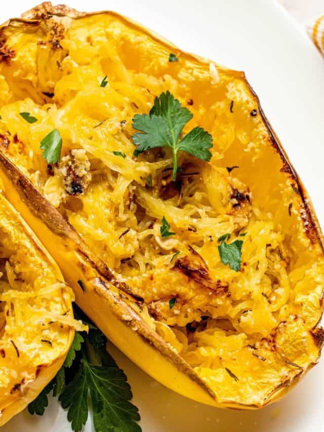 ninja foodi air fryer spaghetti squash on a plate