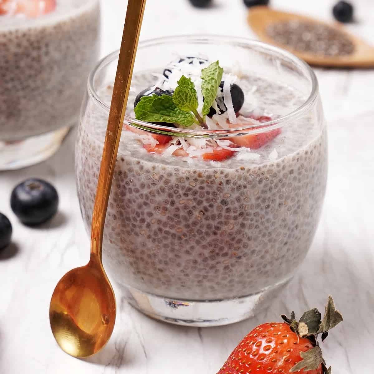 keto chia seed pudding recipe in a glass jar