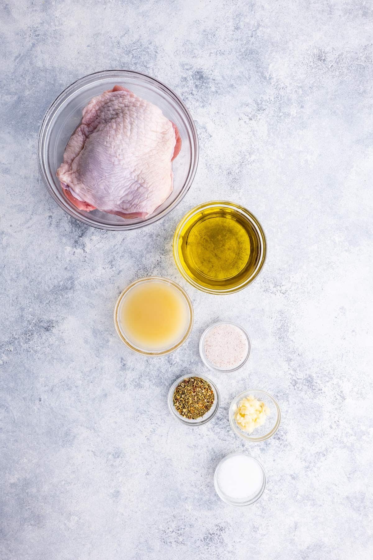 ingredients to make turkey thigh recipe with turkey thigh marinade