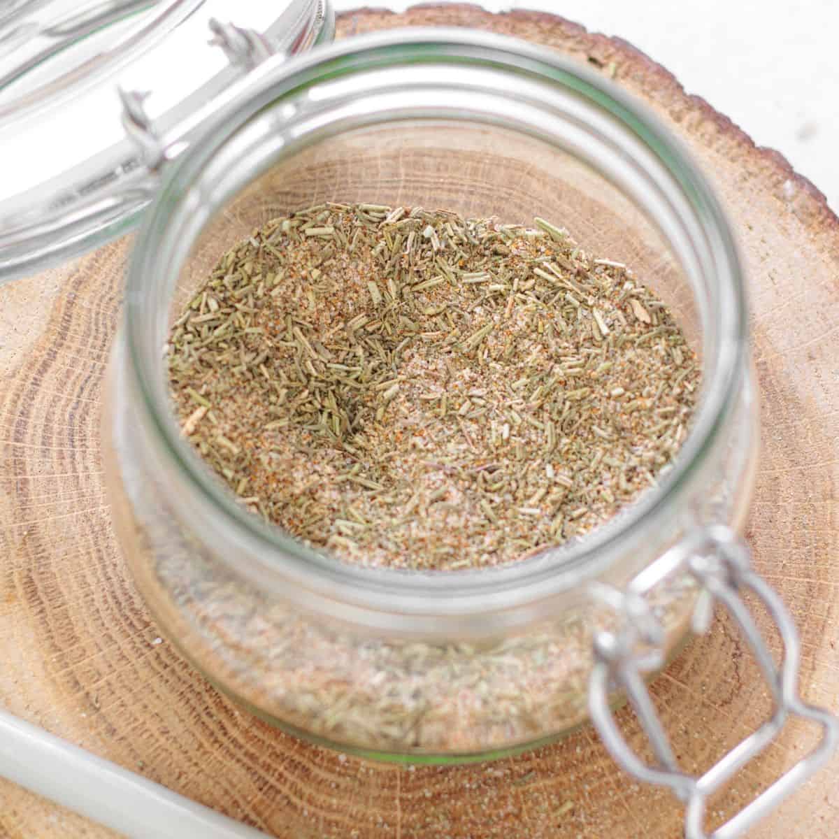 All-purpose poultry seasoning displayed in a clear container