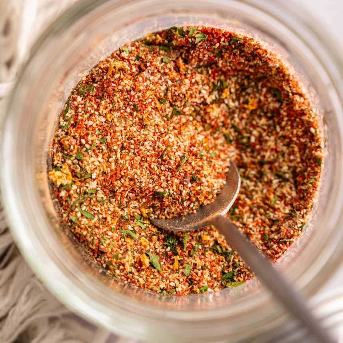 Spice blend for salmon with herbs, garlic, and coastal-style seasoning