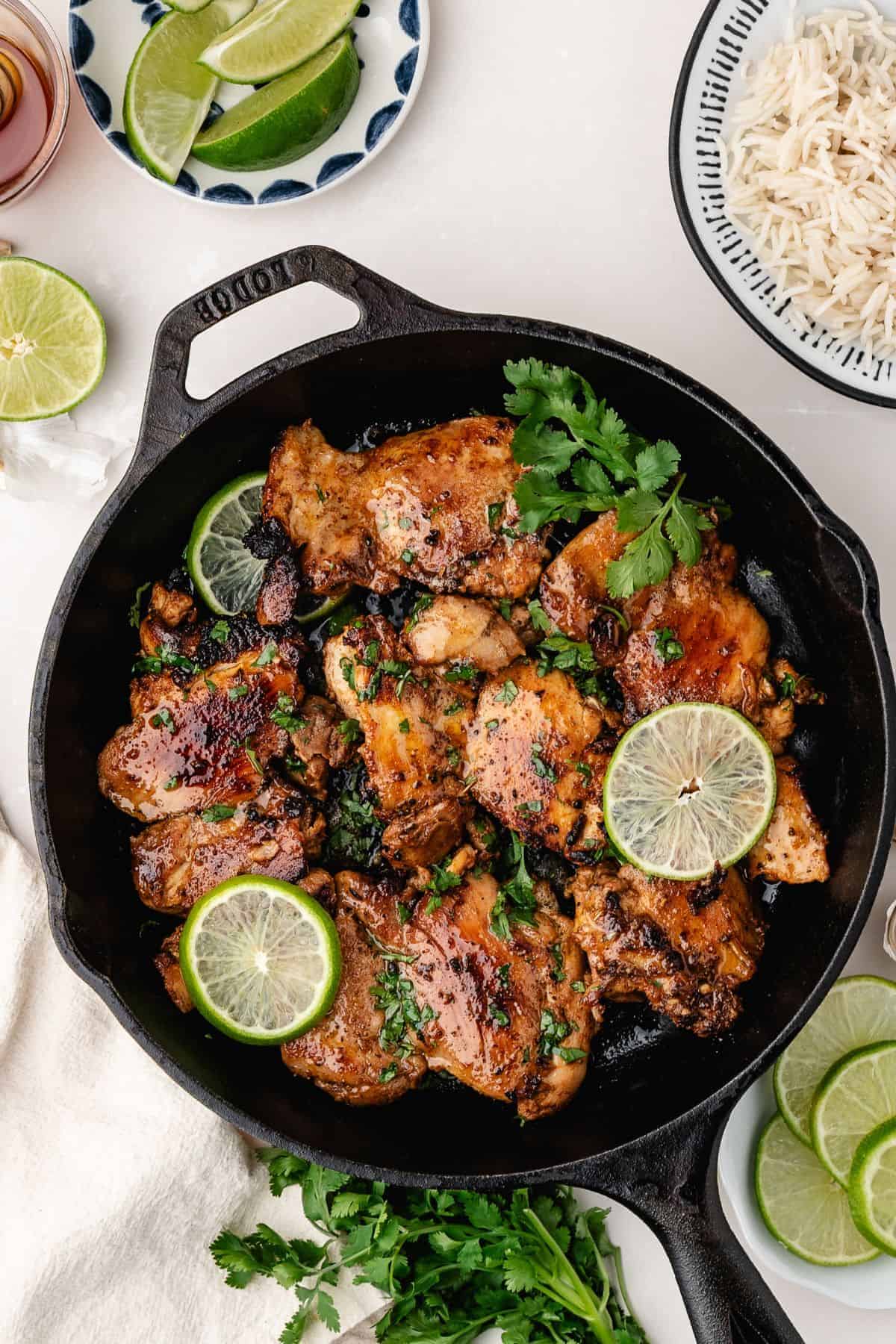 Skillet chicken with cilantro and lime for a quick dinner