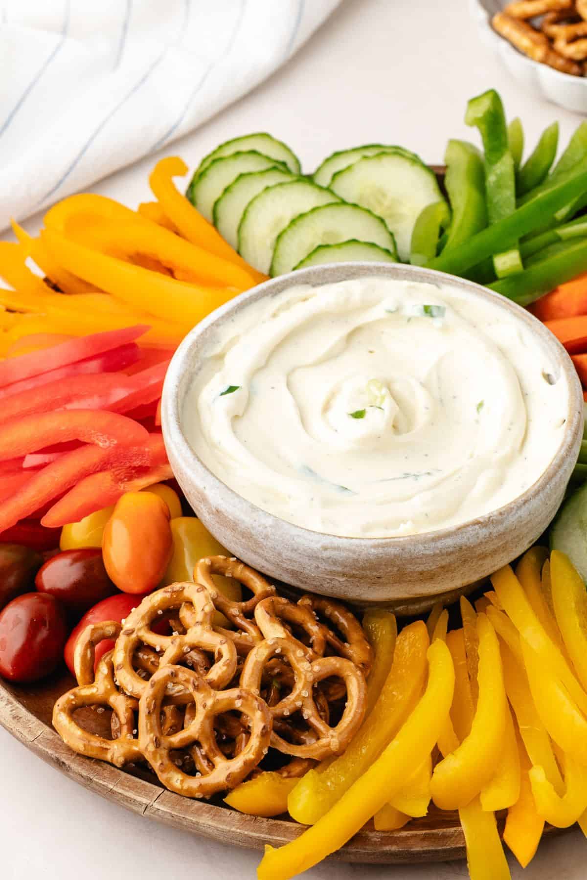 Protein-rich ranch dip with a creamy blended cottage cheese base