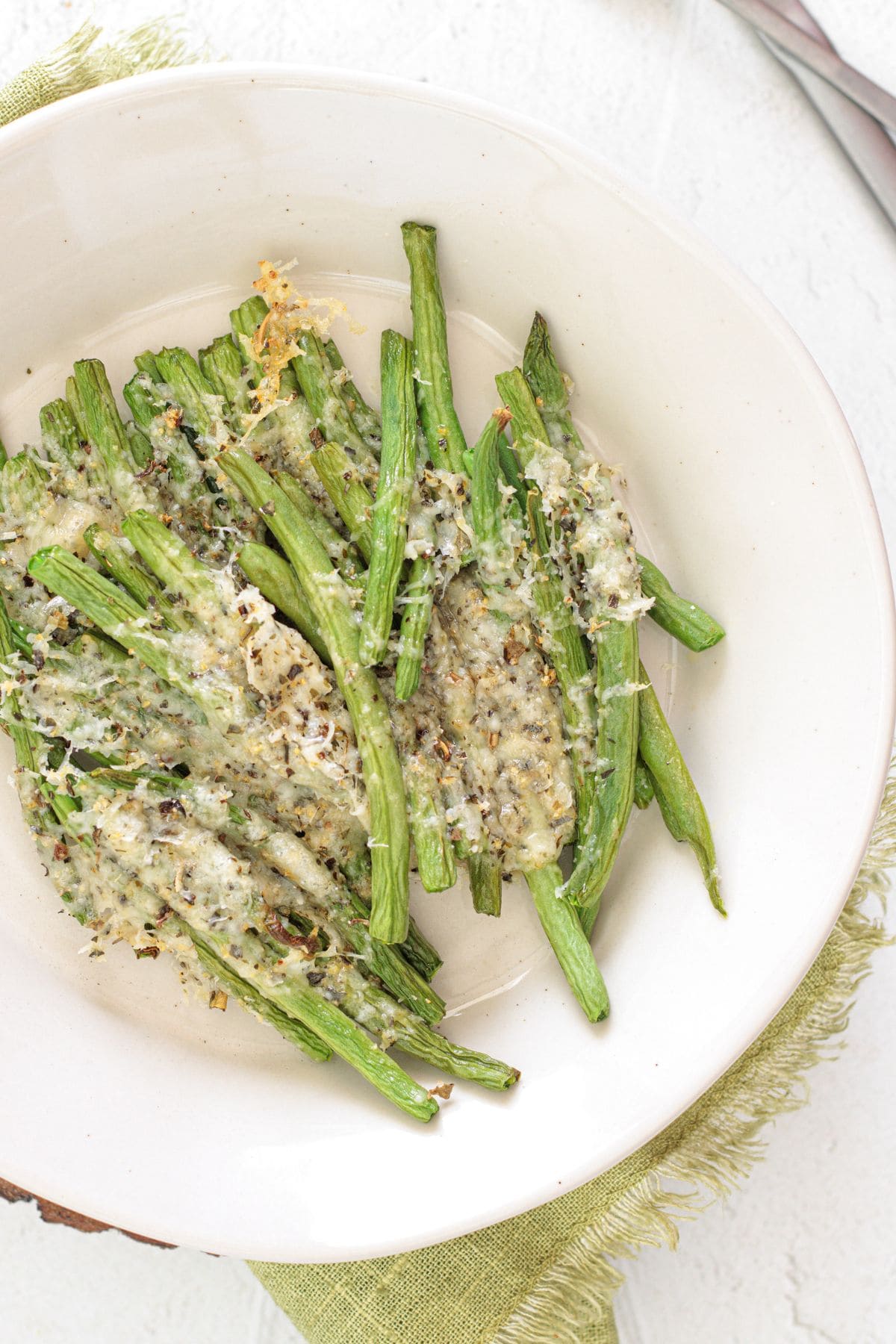Easy roasted green beans with butter and parmesan for dinner