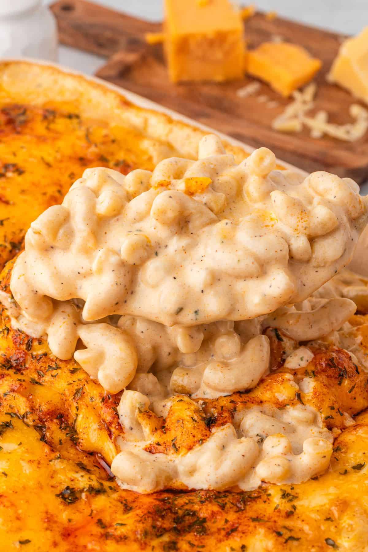 Recipe for Southern macaroni and cheese with a crispy cheese crust