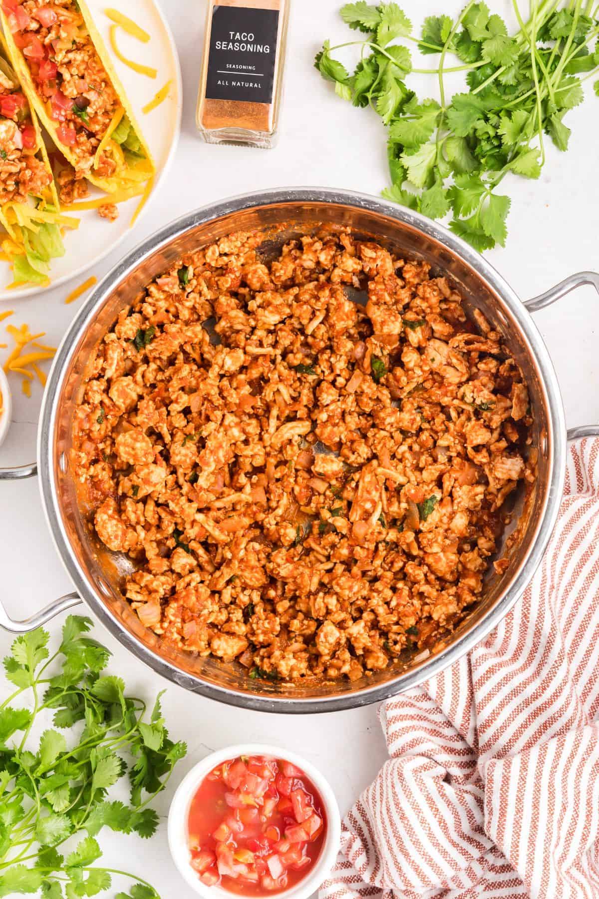 How to make ground chicken tacos with juicy seasoned chicken